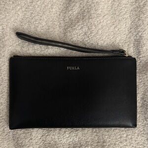 Furla Elegant Black Leather Wristlet